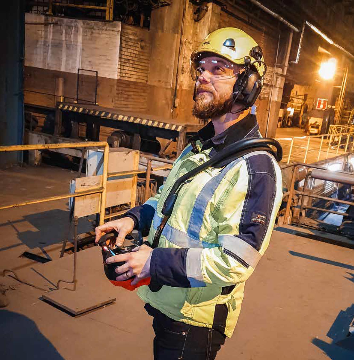 Wireless remote control system for overhead cranes